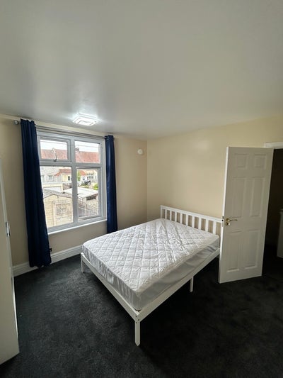 Newly Renovated | Fully Furnished | Ideal for Prof Main Photo