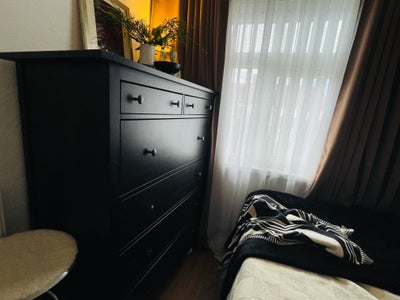Cozy single  room close to LHR Main Photo