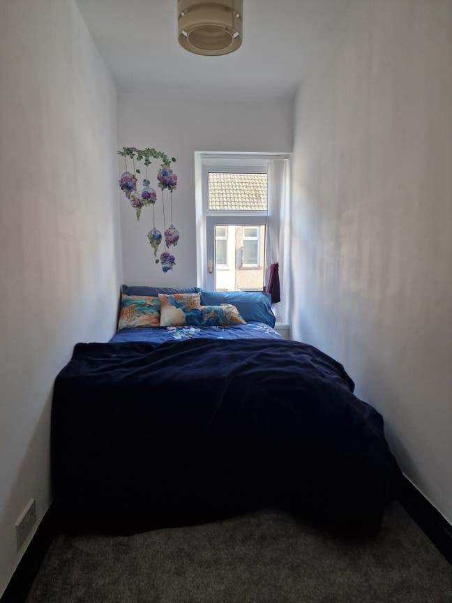 Furnished Room Available in Quiet Home- &pound;500 PCM  Main Photo