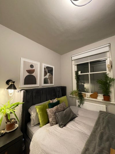 Ensuite Double Bedroom on Marylebone High Street Main Photo