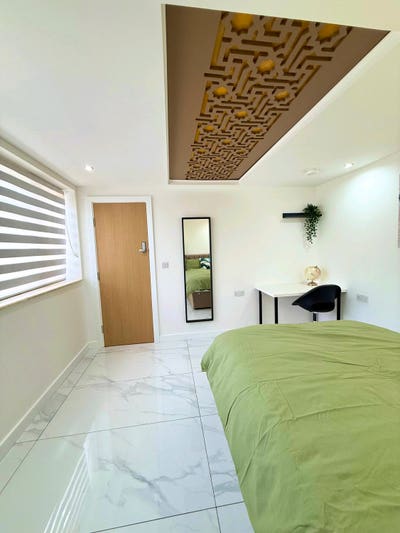 🌟 Stunning  Room in a Modern Luxury Home  Main Photo