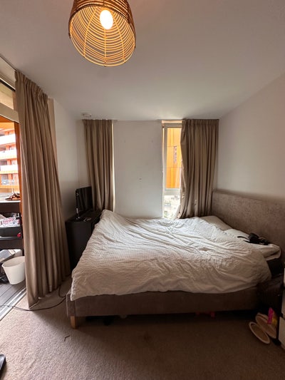 Spacious double en-suite room  with balcony  Main Photo