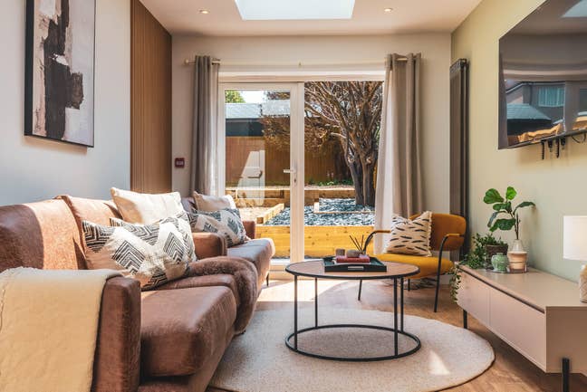 Double Room in Stunning House All Bills inc. Main Photo