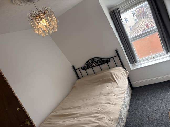 Room to let in HMO property  Main Photo