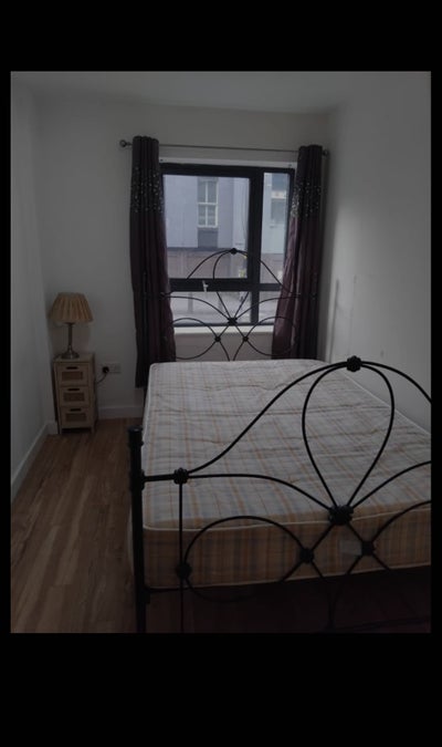 Double bedroom - 2 Bed Flat Main Photo