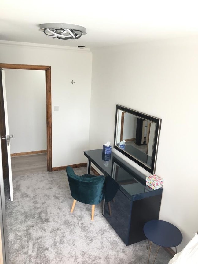 Double Room-Bounds Green Main Photo