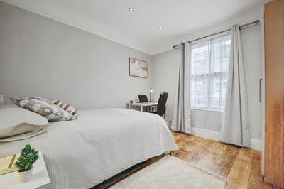 Stunning, new doubles next to Tooting Common! ✨ Main Photo