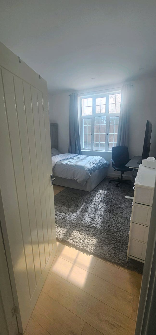 Modern Flat with Stylish Interiors –Ready to Move  Main Photo