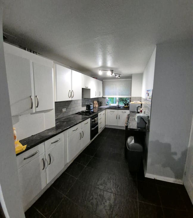 Peaceful Double Rooms – Bills Included | Non-HMO Main Photo
