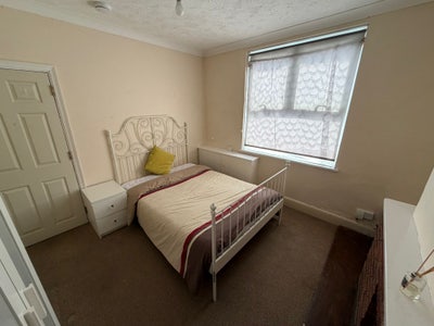 Whitworth Road, Wellingborough Main Photo