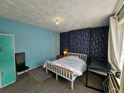 Large Double Room – Bills Included – Quiet House Main Photo