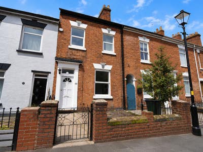 Ensuite Room available for rent in Earlsdon.  Main Photo
