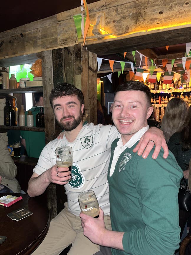 2 Irish lads looking for a gaff for around 27 June Main Photo