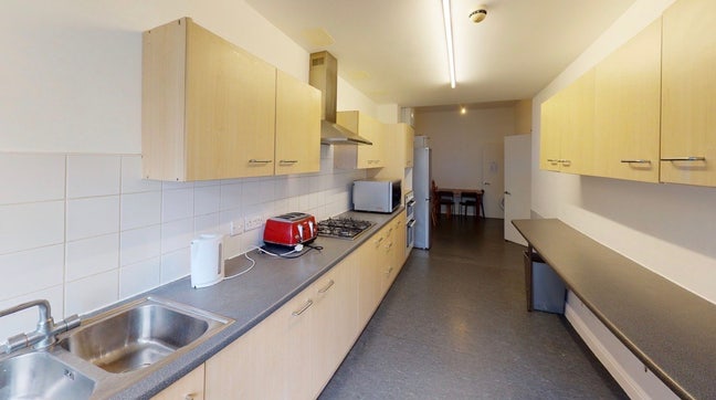 Rooms to Rent for August  Main Photo