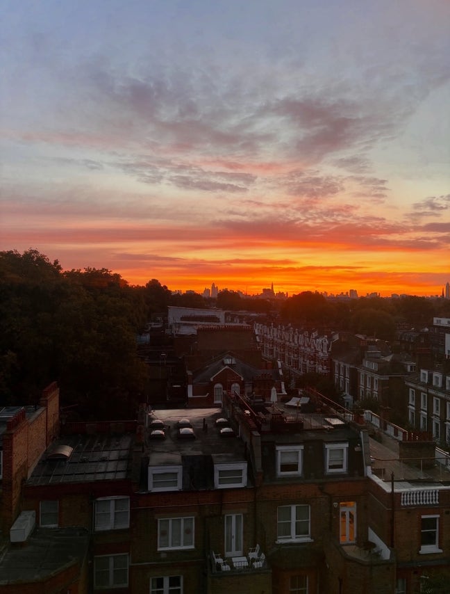 &pound;225pw 2B1B near IC| Bills Included + 24/7 Sec Main Photo