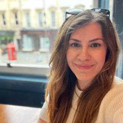 Student Female seeks a double room Main Photo