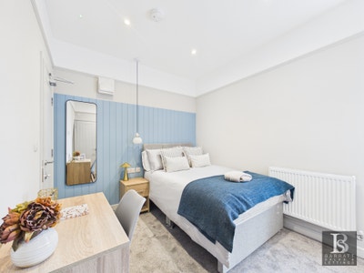 🤩DIXON ST - Studios &  Ensuites -  Quality 🏠 Main Photo
