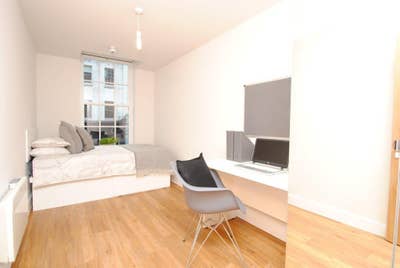 Park Street Fully Furnished Modern Bedroom & Flat Main Photo