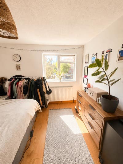 2 Rooms in a 4 Bedroom House in Islington Main Photo