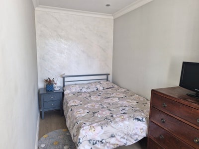 Double Room to Let in a modern house Main Photo