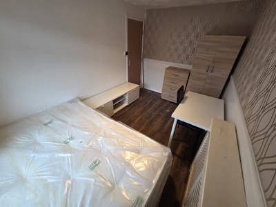 Double Room in Bow Road Queen Mary Uni  !! Main Photo
