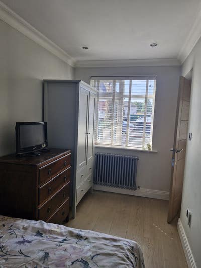 Double Room to Let in a modern house Main Photo