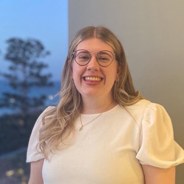 Young Professional Looking For Room or Buddy Ups Main Photo