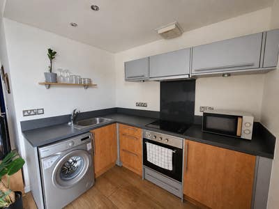 Bright Sunny Studio Apartment available in City Main Photo