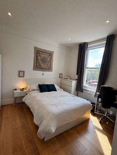 Double room in Oval Main Photo