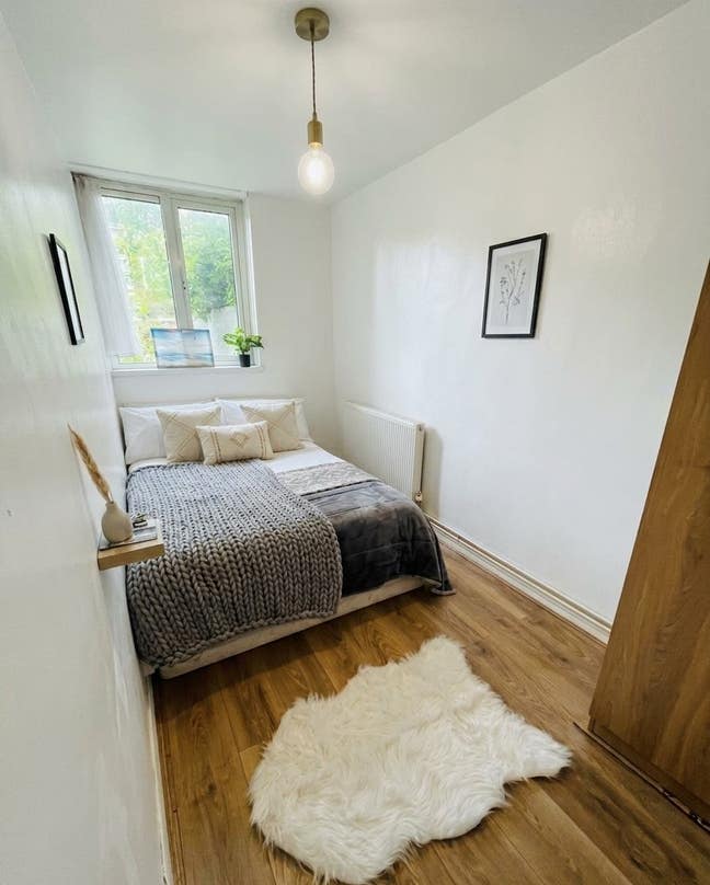 🎯Queens Park Room | Patio & Lounge🎯 Main Photo