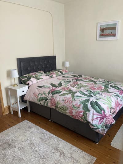 Hinkley Point Rooms in Nice House Main Photo
