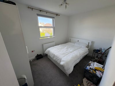 Lovely room in 2 bed flat in Hove Main Photo