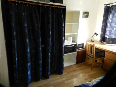  Ensuite Room Available in TW13 4GT Main Photo