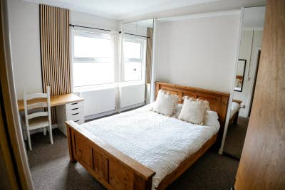 🛏️ Beautiful Double Rooms in Swansea SA1 | Modern Main Photo