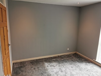 Double unfurnished room to let Main Photo