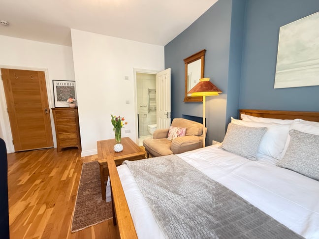   Luxury  Duble Ensuite  Room  All Bills inc N22 Main Photo