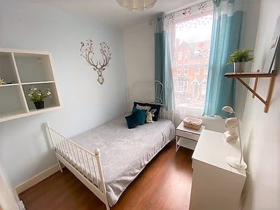 Double room on Gillott Rd Main Photo