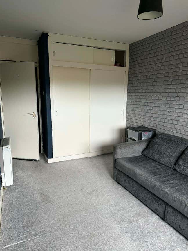 Room available  Main Photo