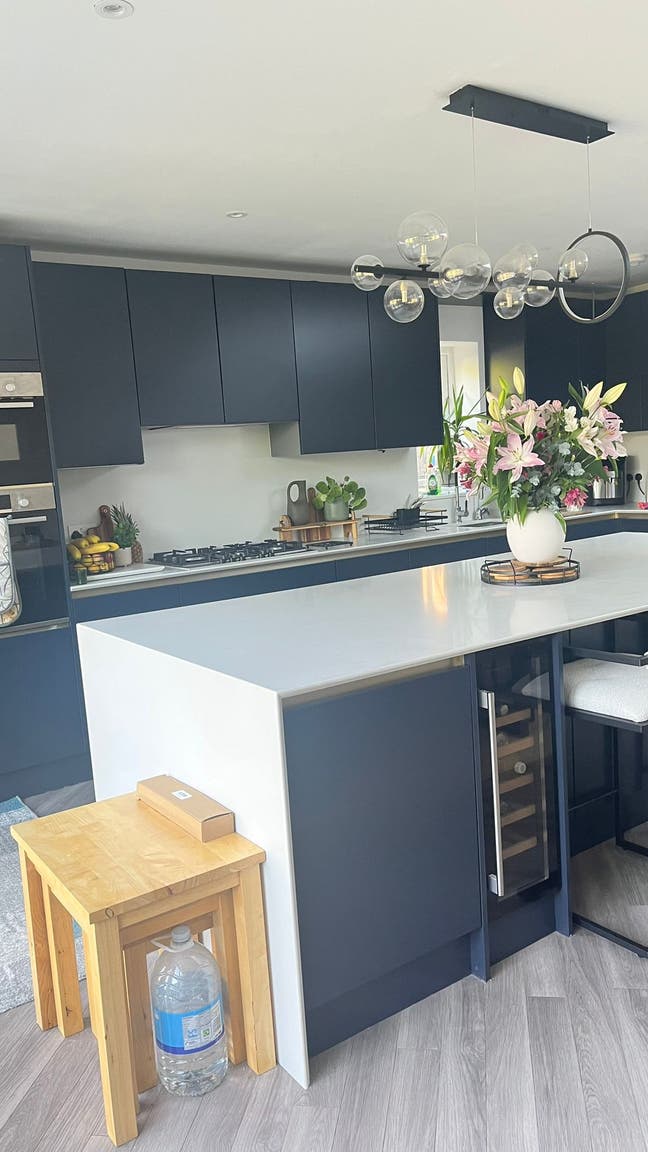 Spacious Double Bedroom for Rent – All Bills Inclu Main Photo