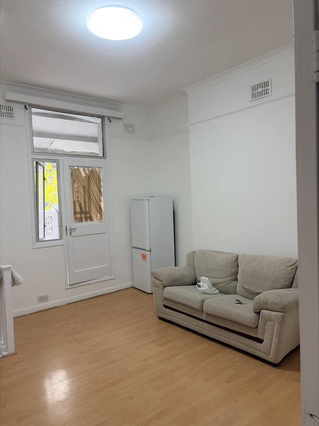 2 Bed Flat for Rent, London, NW6 Main Photo