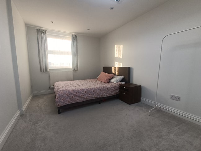 NEW EnSuite Large Double Bedroom - Bills Included  Main Photo