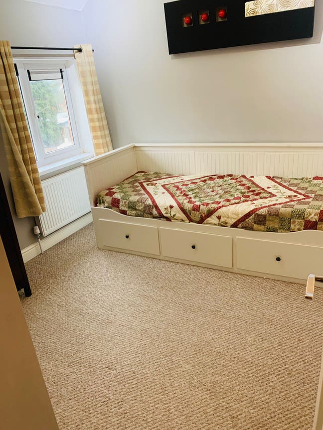 Single room for rent in shared house in Taunton  Main Photo