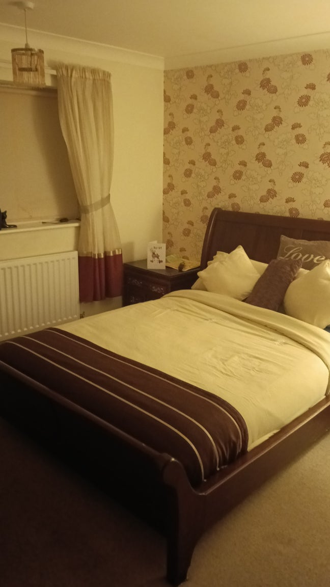 Room to let in 3 bed detached cul de sac  Main Photo