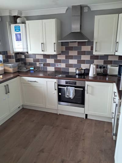 Big Double Room to Rent Out Main Photo