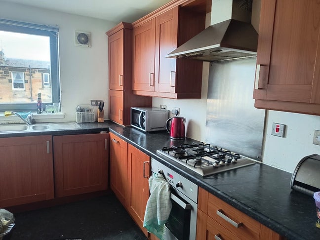 Looking for a flatmate in EH14 1PS  Main Photo