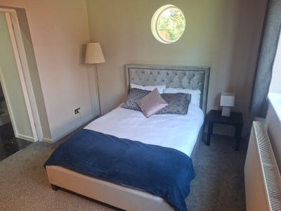 ⭐️Premium Large Furnished Room-Ensuite Bathroom⭐️ Main Photo