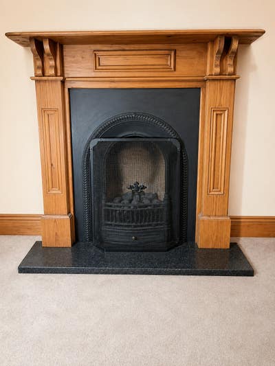 Beautiful and spacious furnished double room avail Main Photo