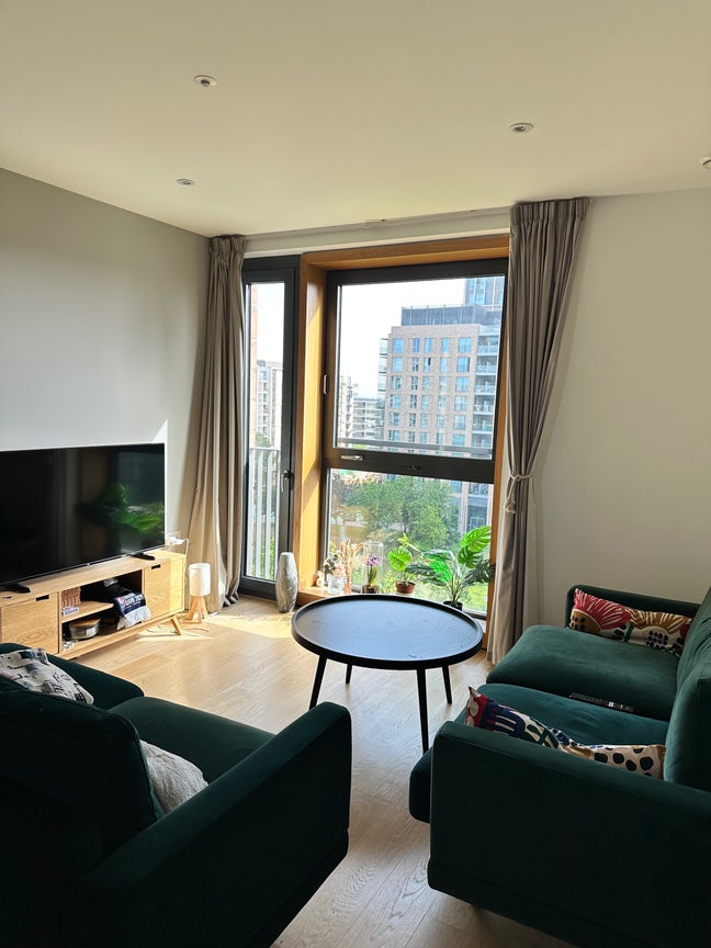 Furnished corner room in East Village Main Photo