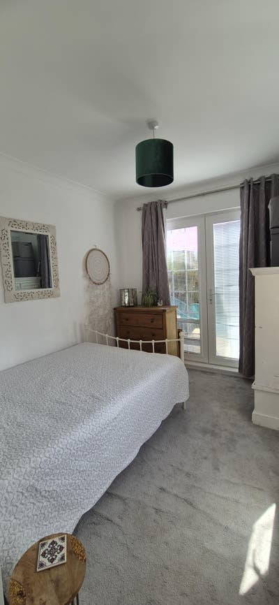 Lovely room with own  patio into garden near beach Main Photo