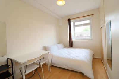Cosy Double Room Walking Distance to Victoria Park Main Photo